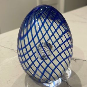 Vintage beautiful egg shaped paper weight. 4.5 tall and about 2.5 wide